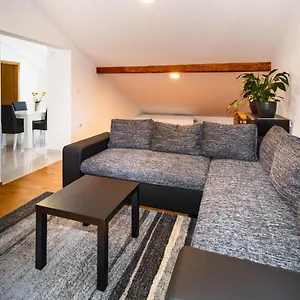 Appartamento Zdravka, Krk Town