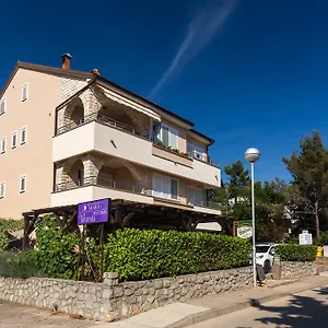 Bed & Breakfast Mario, Krk Town