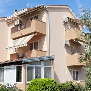  Gostinjska kuća Magdalena Krk