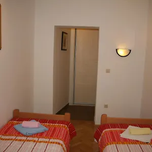 Karabaic Krk Apartman